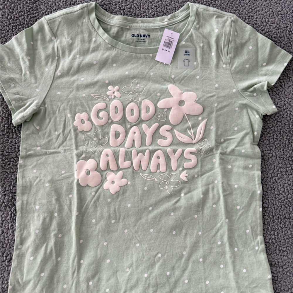 Old Navy Girls Short Sleeve T-shirt, NWT
Cotton
Seafoam Green